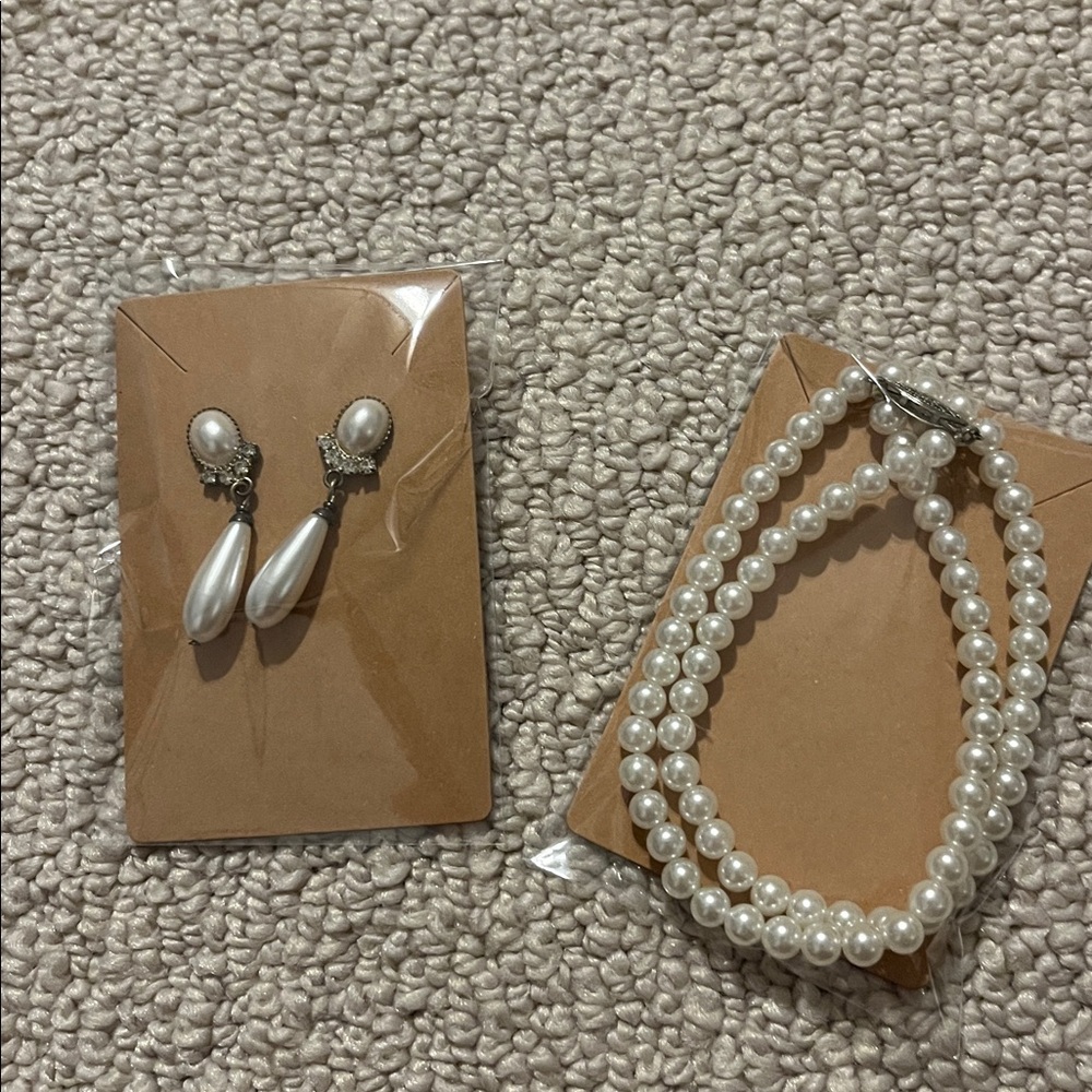 Elegant Pearl Necklace and Earring Set